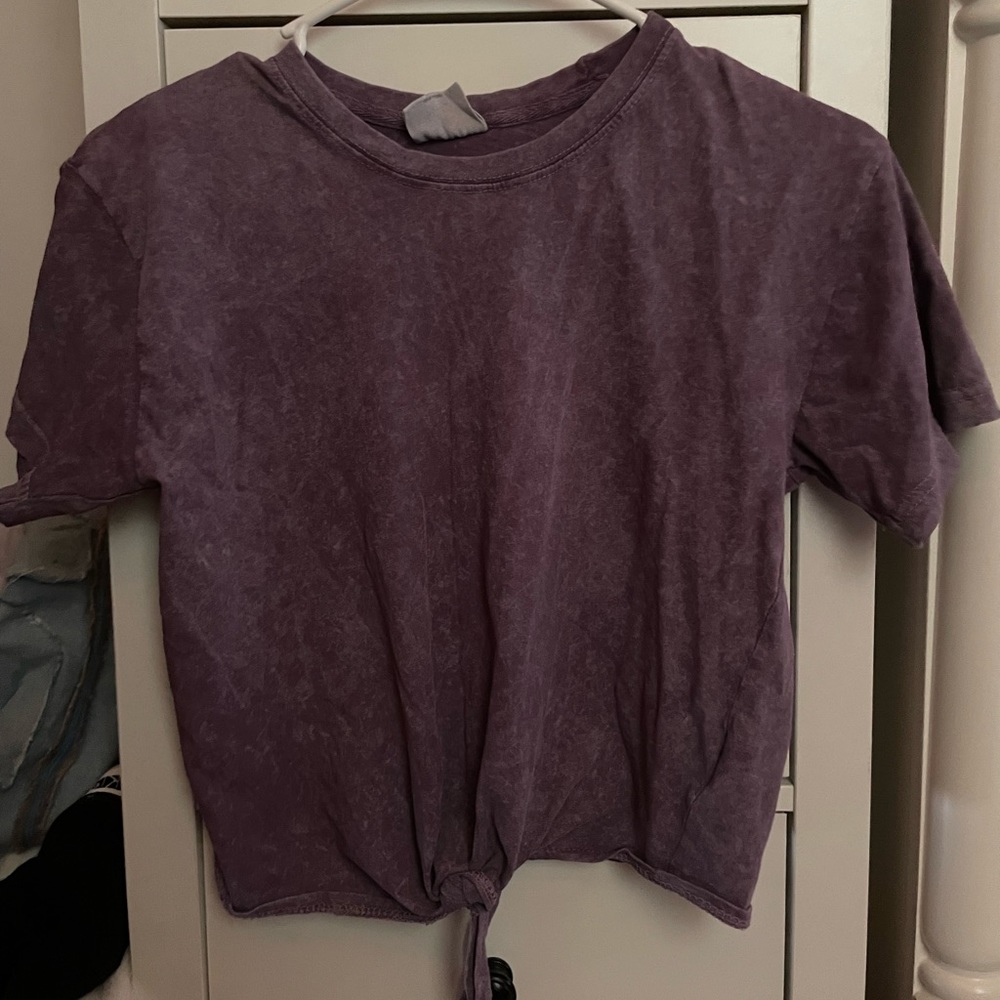 purple crop top